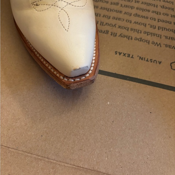 Tecovas Cream Heeled Boots Western Style - Picture 10 of 10